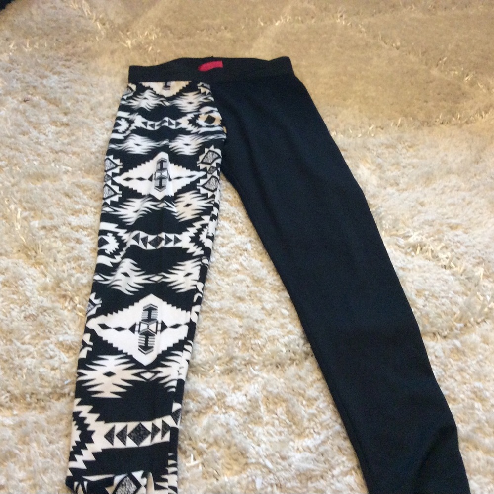 Bellamie Geometric Leggings Large